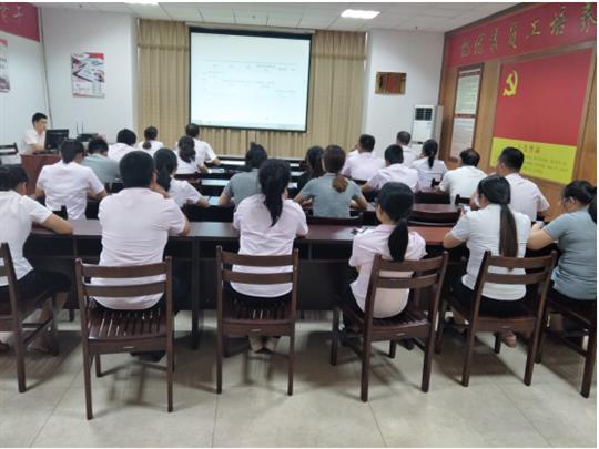 华体会官方网站-华体会huatihui(中国)
顺利开展2019年工程系列 职称申报培训会